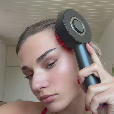 Masażer skóry włosów i głowy z technologią LED Noom™